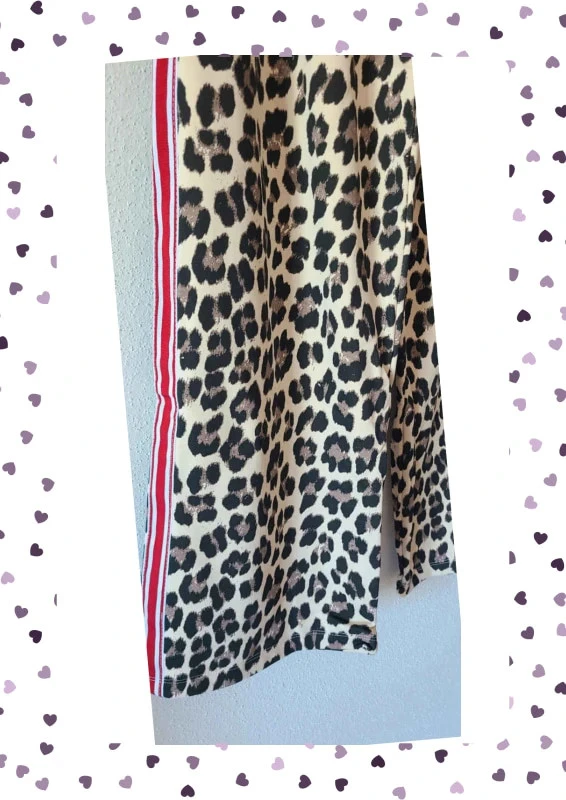 Pantalón oversize de leopardo – Tiras rojas – 100% algodón cómodo – photo 4